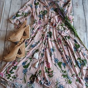 short summer or spring dress. light fabric with a slight bell sleeve.